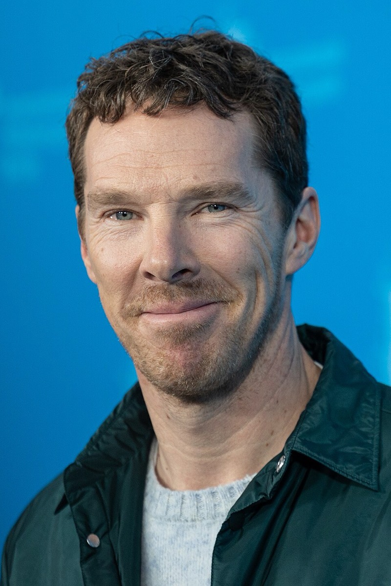 Benedict Cumberbatch: Green jacket and grey knit
