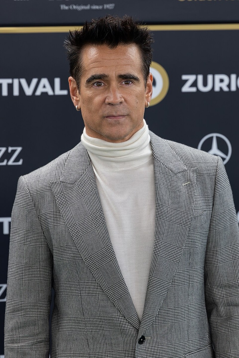 Colin Farrell: Check suit and white turtleneck
