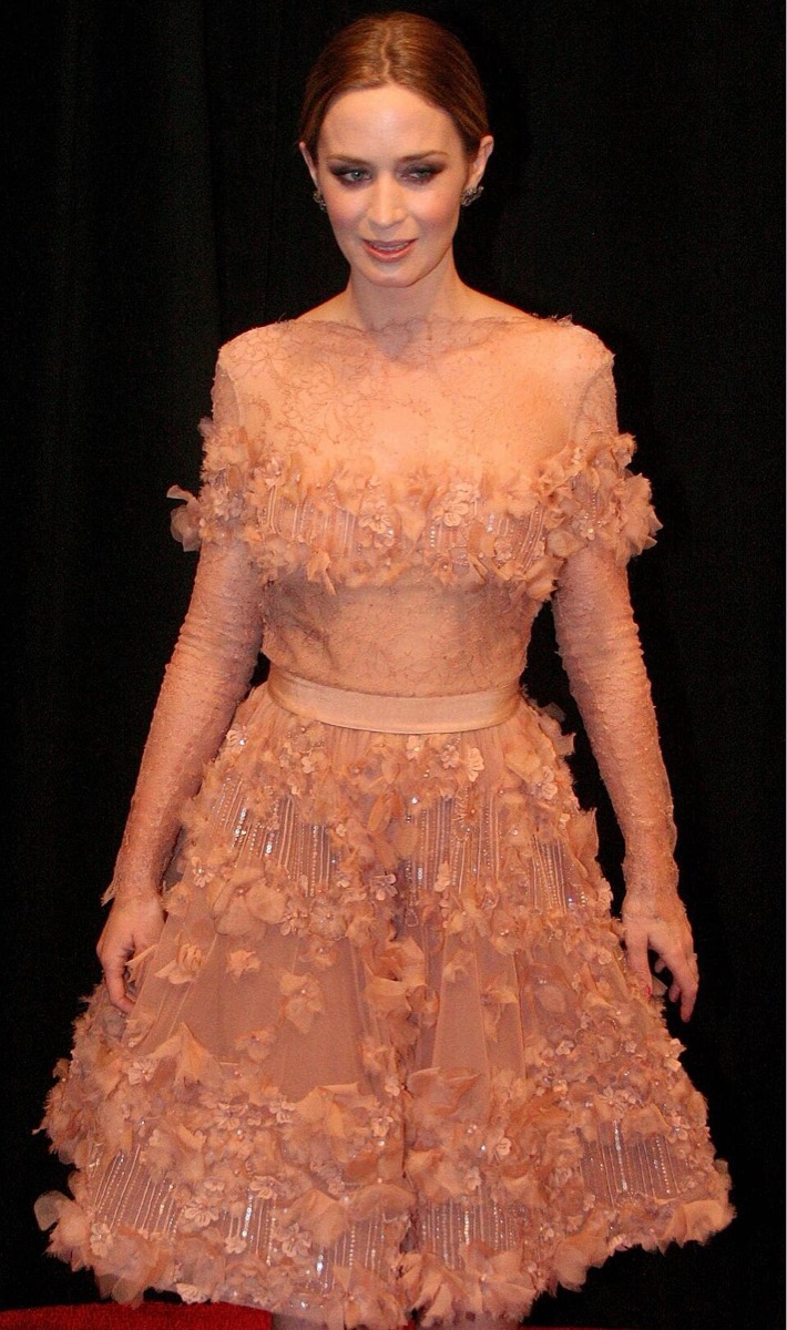 Emily Blunt: Peach floral appliqué dress