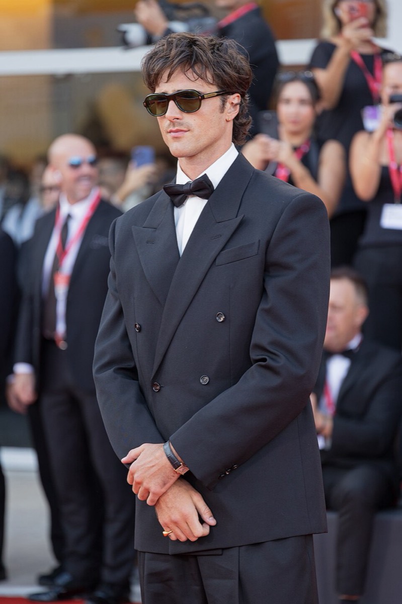 Jacob Elordi: Double-breasted dinner suit