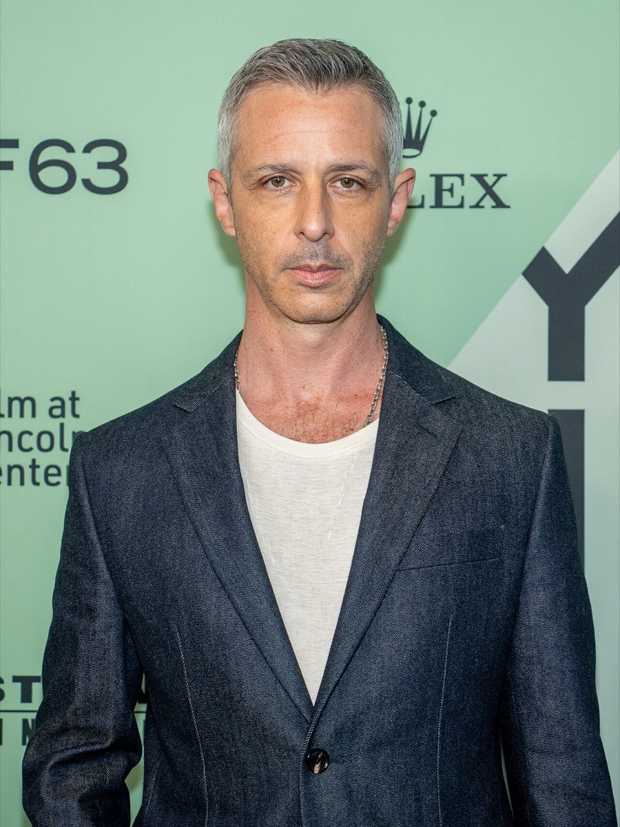Jeremy Strong: Denim blazer and white tee