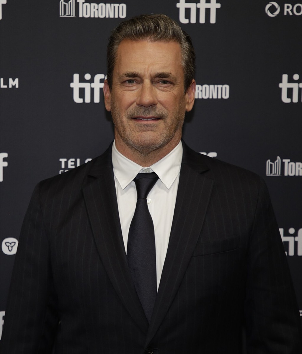 Jon Hamm: Black suit and black tie