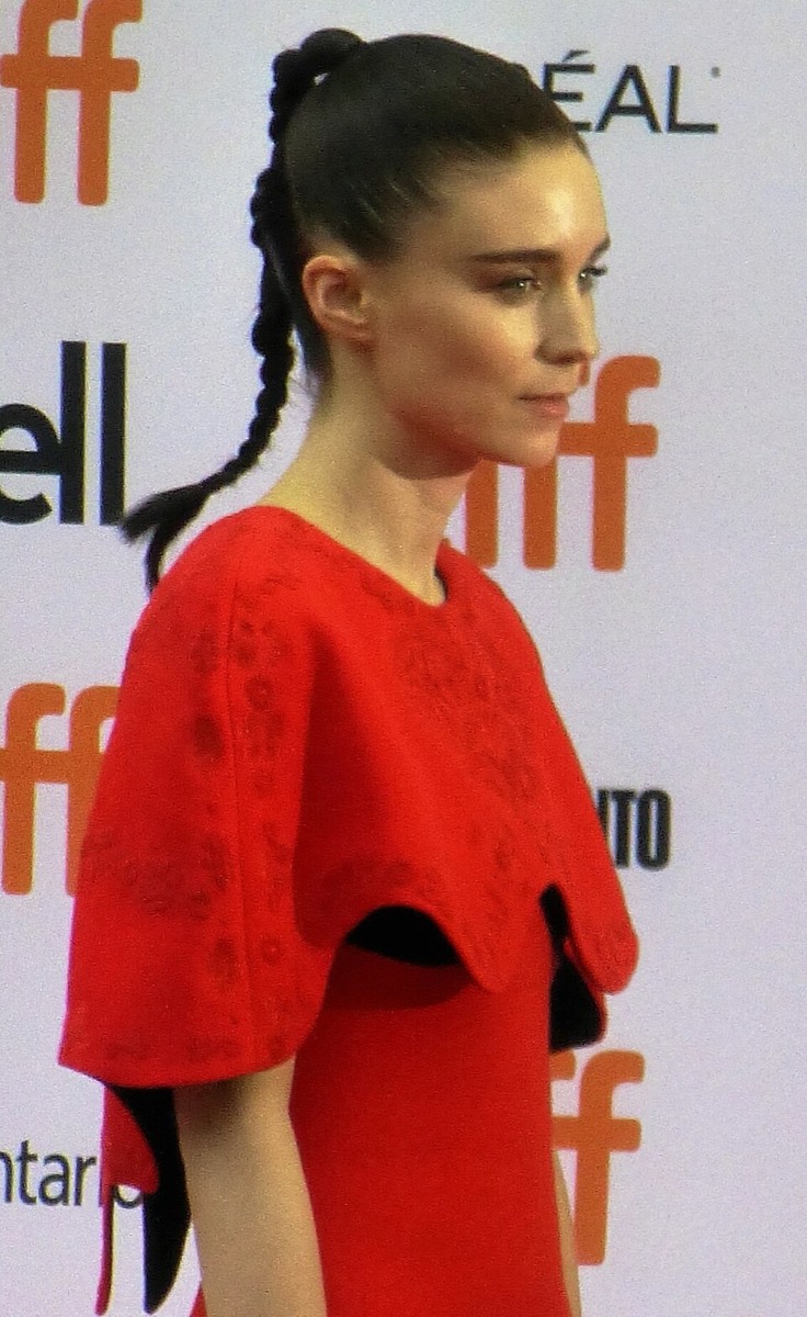 Rooney Mara: Red cape-sleeve dress